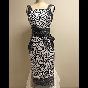 Oscar de la Renta Sleeveless Summer dress.